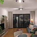 Appartamento Vista Linda, Vlak Bij Zeedijk En Ostenda
