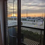Vista Linda, Vlak Bij Zeedijk En Appartamento *