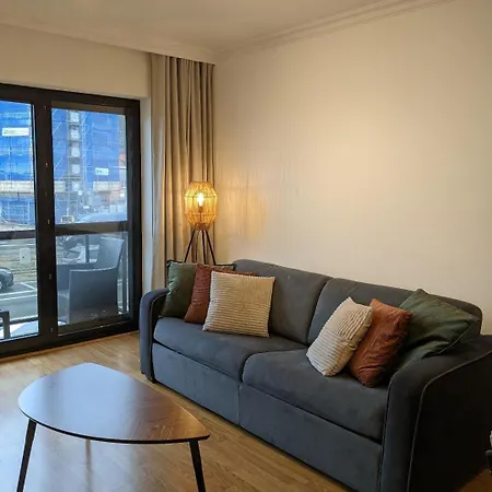 Vista Linda, Vlak Bij Zeedijk En Appartement Oostende