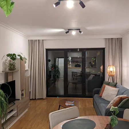 Appartement Vista Linda, Vlak Bij Zeedijk En Oostende