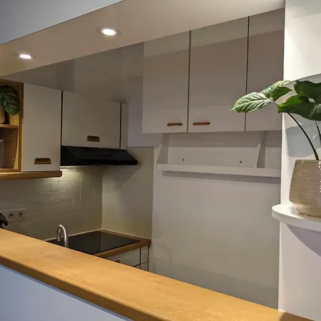 Vista Linda, Vlak Bij Zeedijk En Appartement Oostende