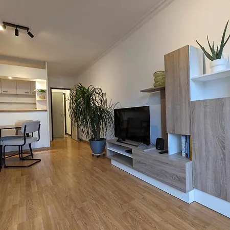 Vista Linda, Vlak Bij Zeedijk En *