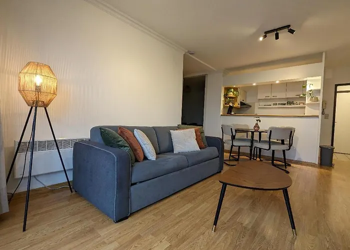 Appartement Vista Linda, Vlak Bij Zeedijk En Ostende