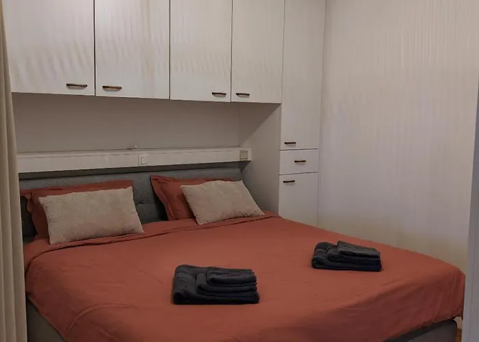 Appartement Vista Linda, Vlak Bij Zeedijk En Ostende