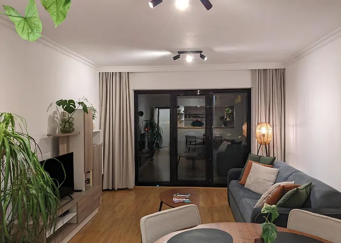 Appartement Vista Linda, Vlak Bij Zeedijk En Ostende