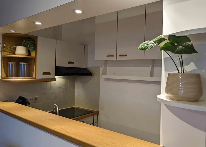 Vista Linda, Vlak Bij Zeedijk En Appartement Ostende