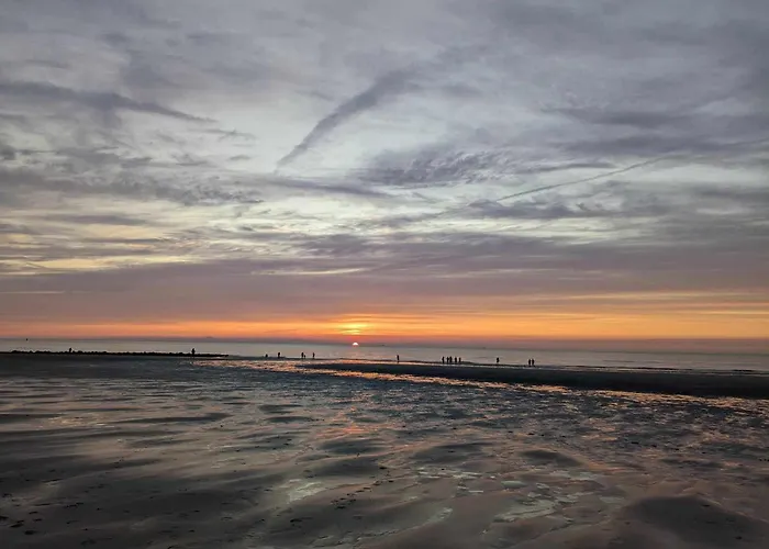 Vista Linda, Vlak Bij Zeedijk En 아파트